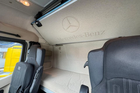 Mercedes-Benz Actros 1845 LS
