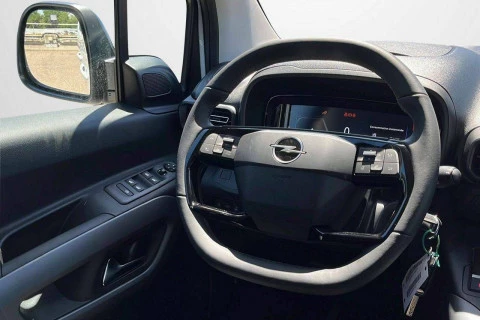 Opel Combo 100 Cv 1.5 Td S/S MT6 €6.4