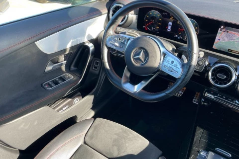 Mercedes-Benz CLA CLA 200