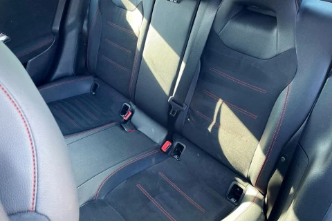 Mercedes-Benz CLA CLA 200