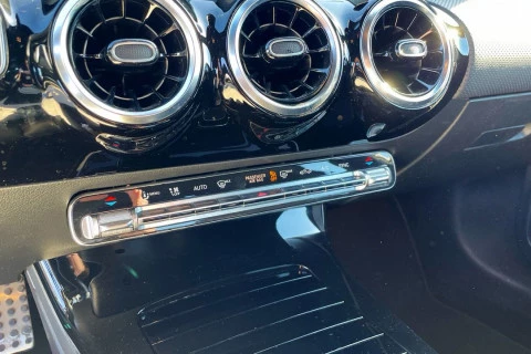 Mercedes-Benz CLA CLA 200