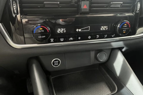 Nissan Qashqai DIG-T 116kW Xtronic N-Connecta
