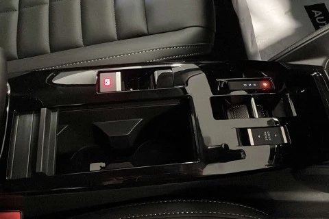 Citroën C4 Hybrid 145 ë-DCS6 Max