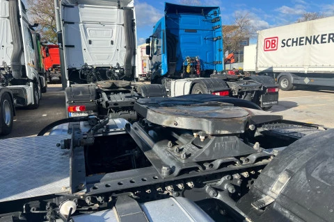 Mercedes-Benz Actros 1845 LS