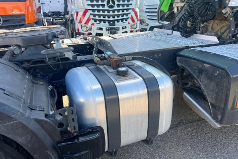 Mercedes-Benz Actros 1845 LS