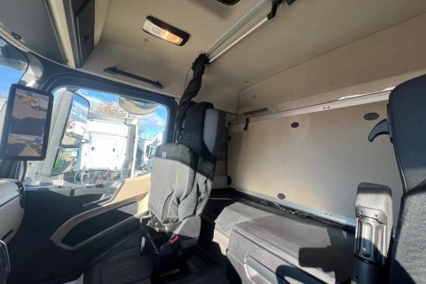 Mercedes-Benz Actros 1845 LS