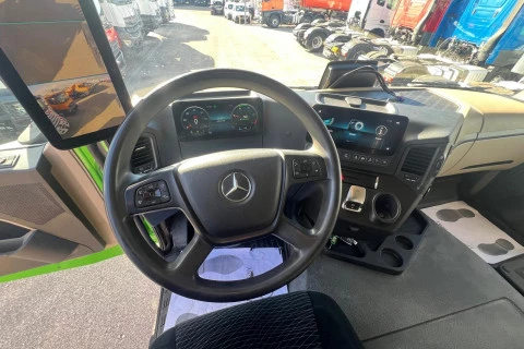 Mercedes-Benz Actros 1845 LS