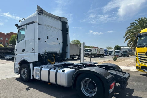 Mercedes-Benz Actros 1851 LS