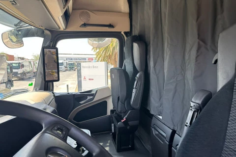 Mercedes-Benz Actros 1851 LS