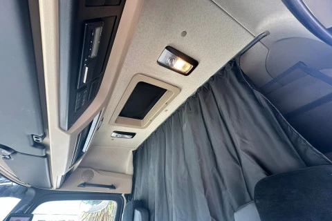Mercedes-Benz Actros 1851 LS
