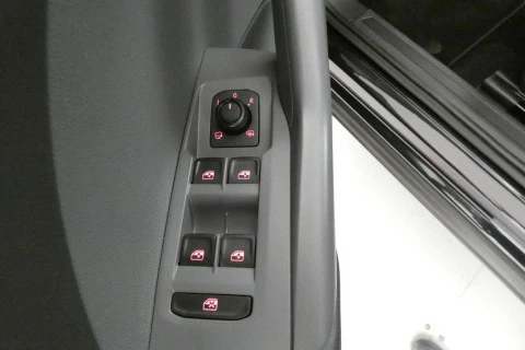 Volkswagen T-Cross   1.0 TSI Advance 81kW