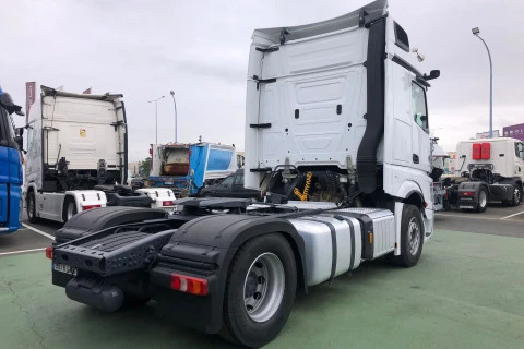 Mercedes-Benz Actros 1851 LS