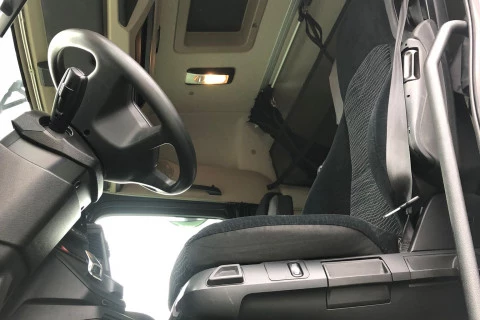 Mercedes-Benz Actros 1851 LS