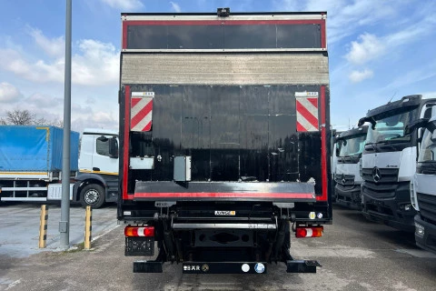 Mercedes-Benz Atego 1324 L