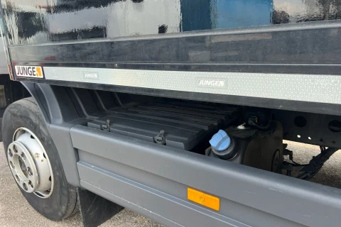 Mercedes-Benz Atego 1324 L