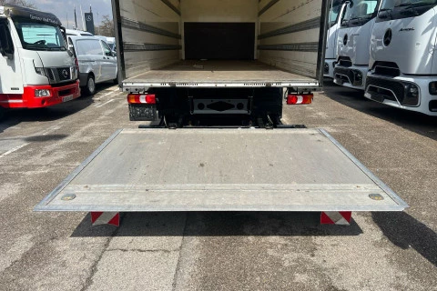 Mercedes-Benz Atego 1324 L