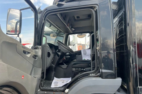 Mercedes-Benz Atego 1324 L