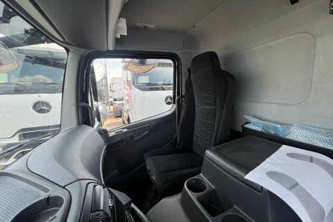 Mercedes-Benz Atego 1324 L