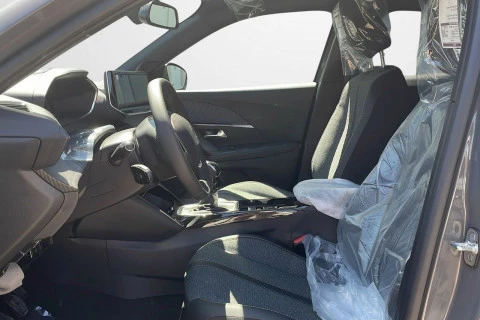 Peugeot 2008 Allure Gasolina 100 S&S 6 Vel. MAN