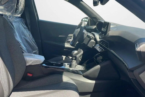 Peugeot 2008 Allure Gasolina 100 S&S 6 Vel. MAN