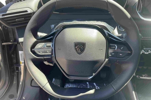 Peugeot 2008 Allure Gasolina 100 S&S 6 Vel. MAN