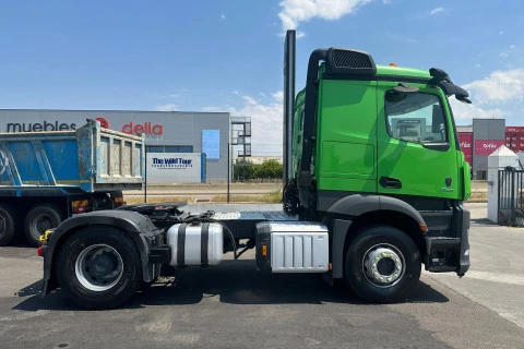 Mercedes-Benz Actros 1845 LS