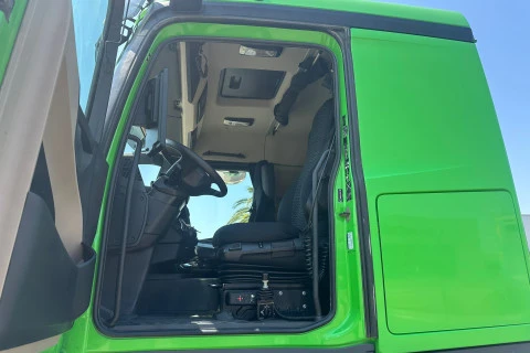 Mercedes-Benz Actros 1845 LS