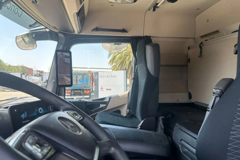 Mercedes-Benz Actros 1845 LS