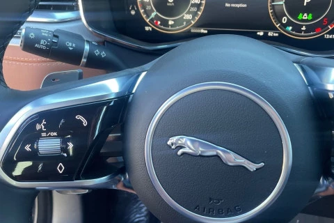 Jaguar F-Pace 2.0D I4 MHEV R-Dynamic S AWD Auto 150 kW (204 CV)