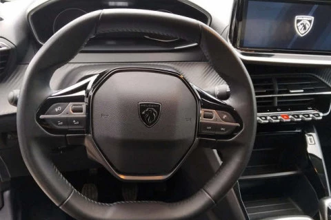 Peugeot 208 PureTech 100 Active 75 kW (100 CV)