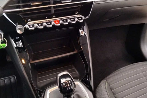 Peugeot 208 PureTech 100 Active 75 kW (100 CV)