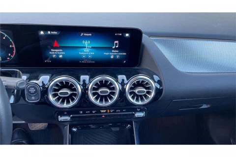 Mercedes-Benz GLA GLA 200 D