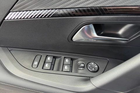 Peugeot 2008 N2008 Allure Hybrid 145 eDCS6