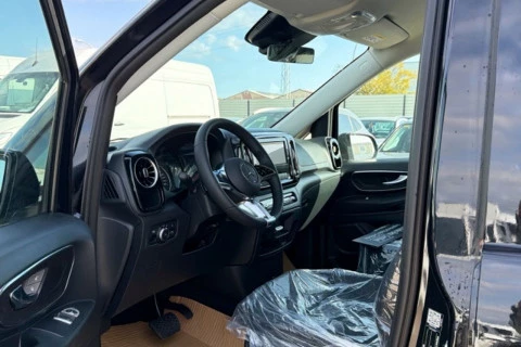 Mercedes-Benz Vito 114CDI AT 100kW Tourer Select Larga