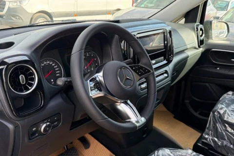 Mercedes-Benz Vito 114CDI AT 100kW Tourer Select Larga