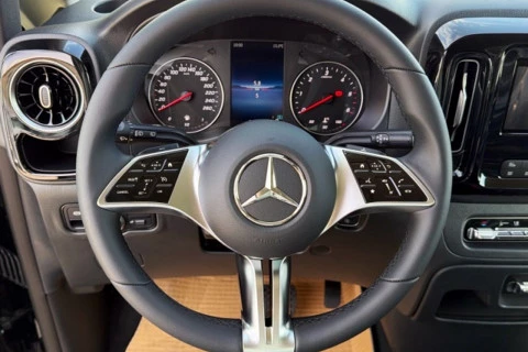 Mercedes-Benz Vito 114CDI AT 100kW Tourer Select Larga