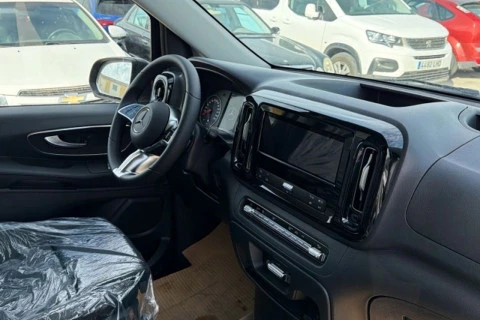 Mercedes-Benz Vito 114CDI AT 100kW Tourer Select Larga