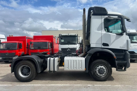 Mercedes-Benz Arocs 2045 AS 4X4