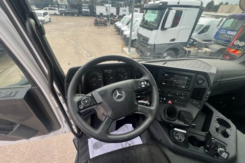 Mercedes-Benz Arocs 2045 AS 4X4