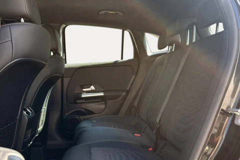 Mercedes-Benz GLA GLA 200 D