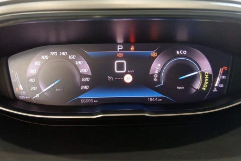 Peugeot 5008 Hybrid 1.2 Allure Pack eDCS6 100 kW (136 CV)