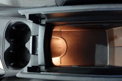 Peugeot 5008 Hybrid 1.2 Allure Pack eDCS6 100 kW (136 CV)