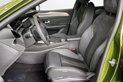 Peugeot 408 408 GT PLUG-IN HYBRID 225 e-EAT8