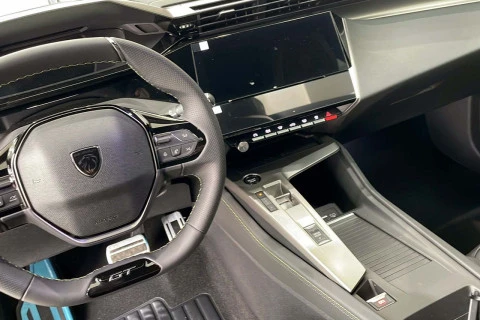 Peugeot 408 408 GT PLUG-IN HYBRID 225 e-EAT8