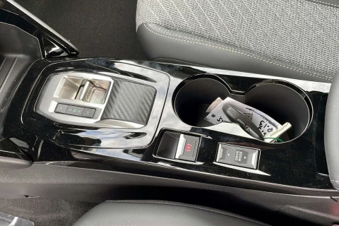 Peugeot 2008 N2008 Allure Hybrid 145 eDCS6