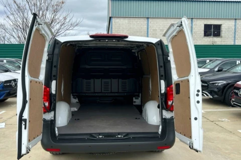 Mercedes-Benz eVito 112 Largo