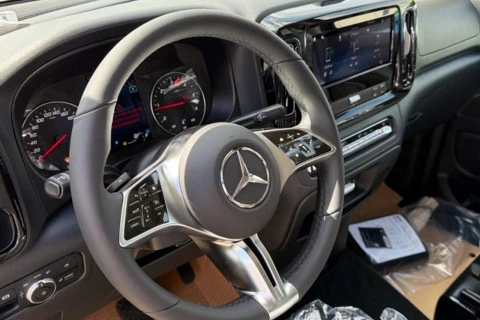 Mercedes-Benz Vito 114CDI AT 100kW Tourer Select Larga