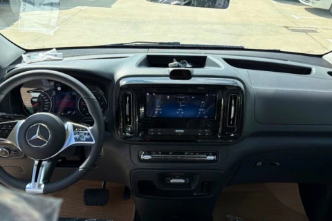 Mercedes-Benz Vito 114CDI AT 100kW Tourer Select Larga