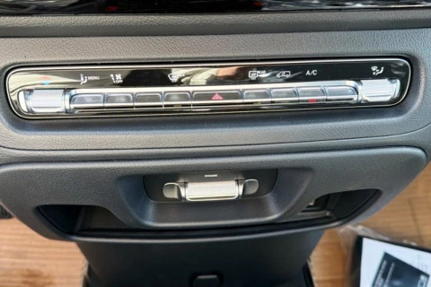 Mercedes-Benz Vito 114CDI AT 100kW Tourer Select Larga