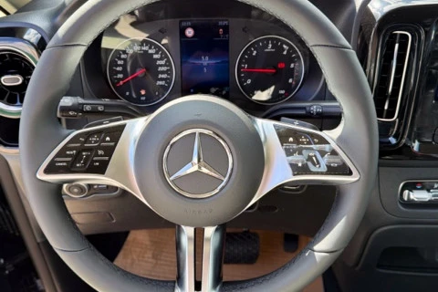 Mercedes-Benz Vito 114CDI AT 100kW Tourer Select Larga